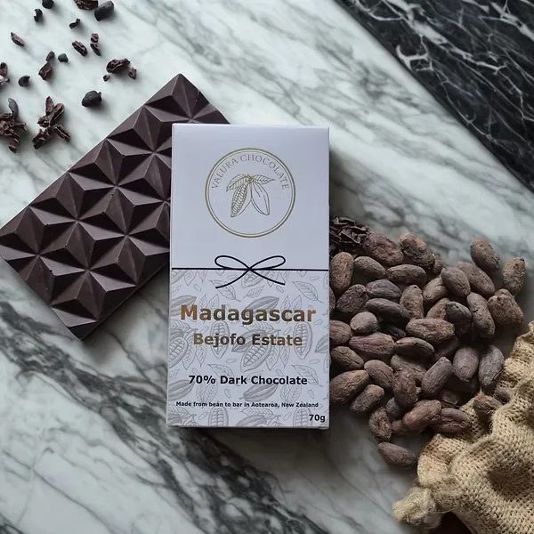 Valura New Zealand craft chocolate bar