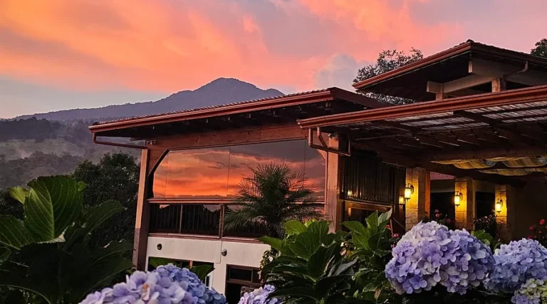 Finca Paraiso Mountain Retreat