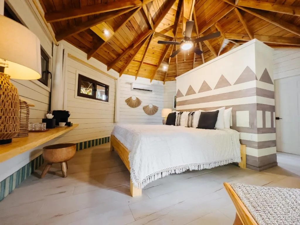 TranquilSeas Eco Lodge
