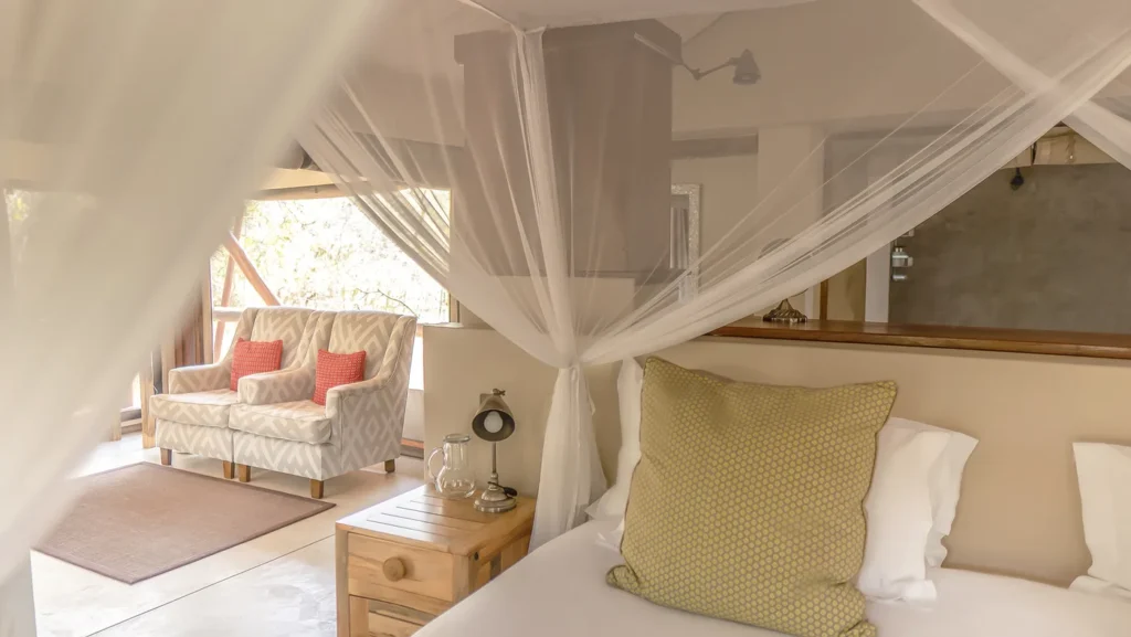Tuli Safari Lodge
