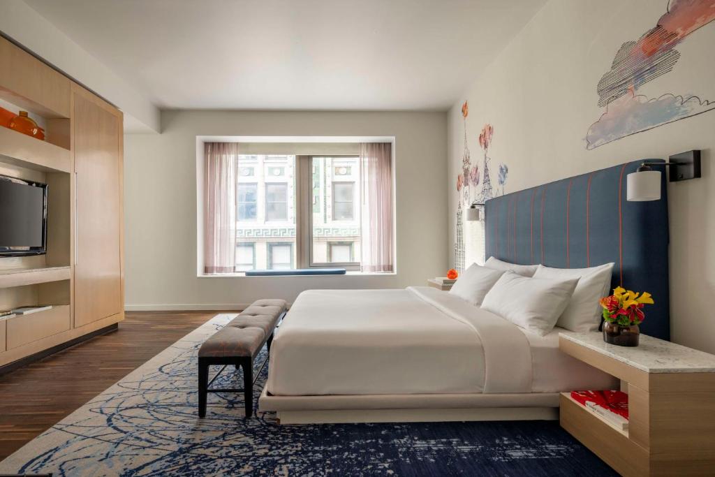 Andaz Wall Street sustainable hotel
