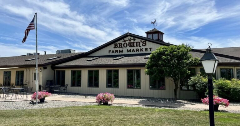 Brown’s Orchards & Farm Market