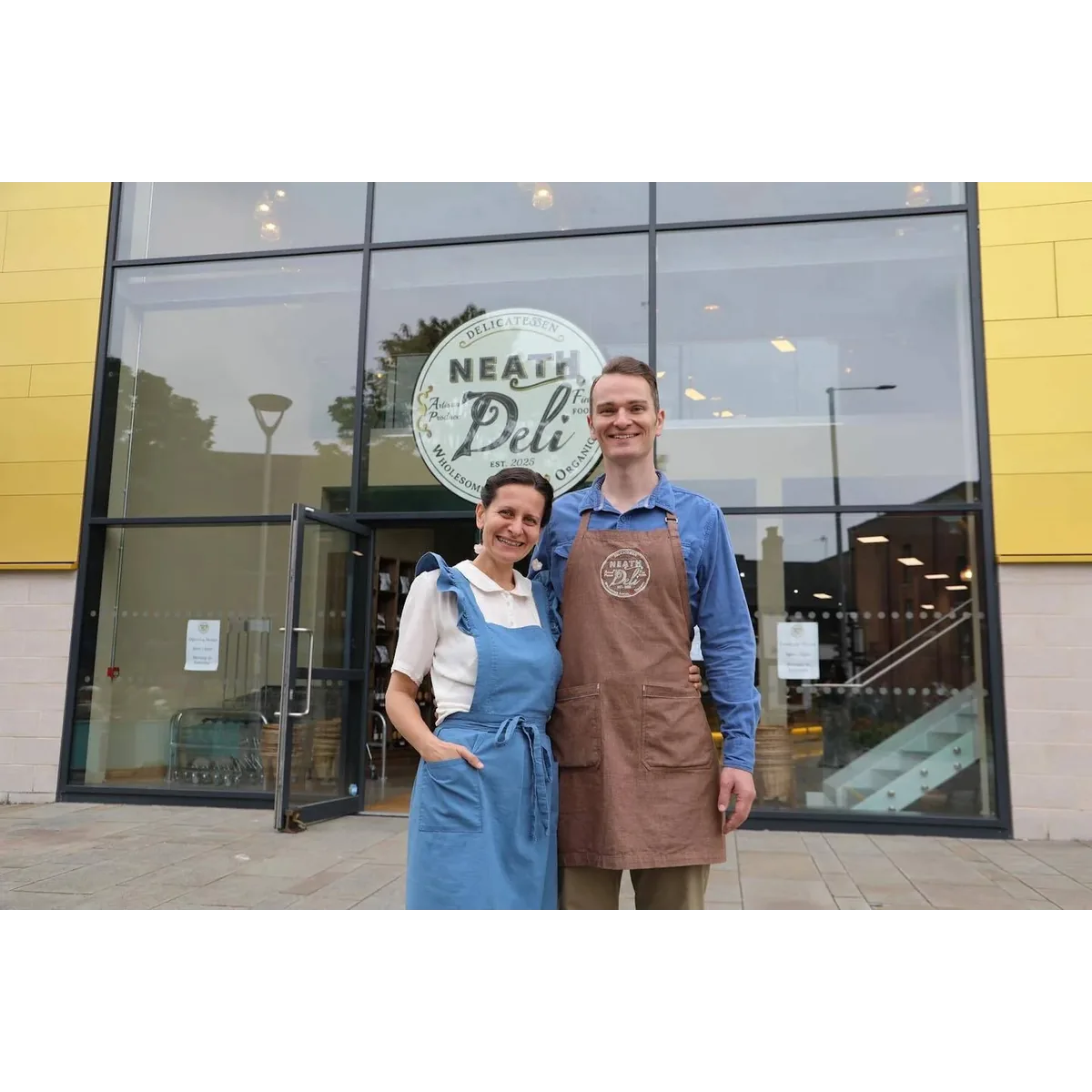 Neath Deli organic veg box