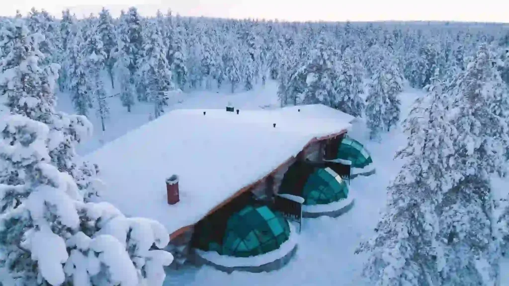 Kakslauttanen Arctic Resort rooms